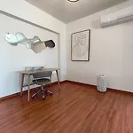 Downtown Luxury Apartment *