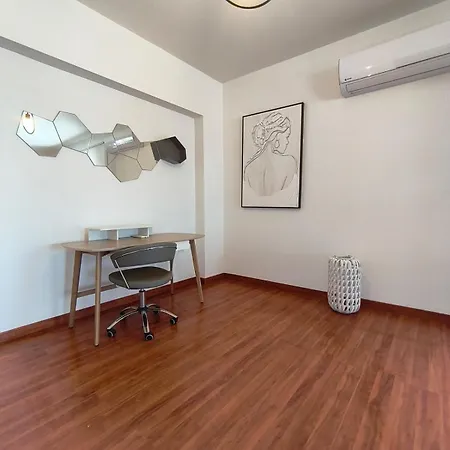 Downtown Luxury Apartmán *